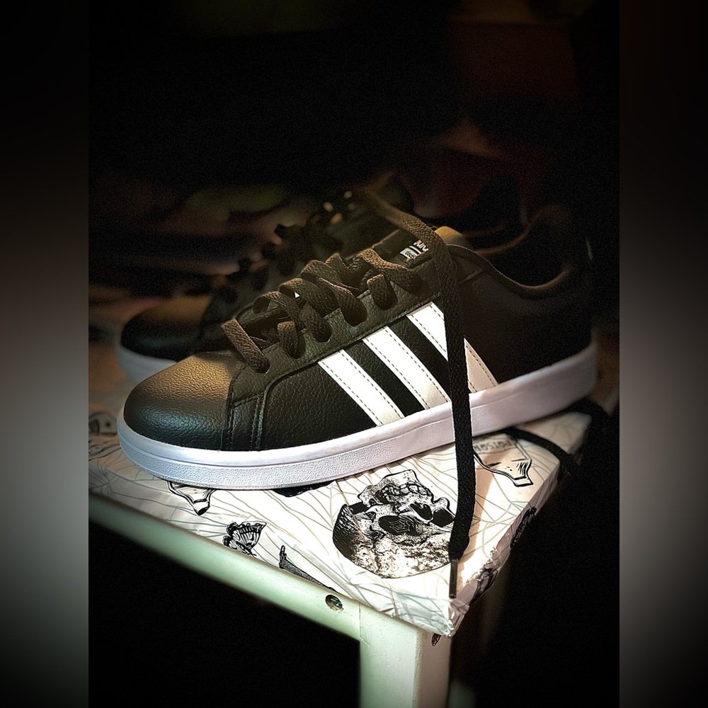 Adidas Cloudfoam size 7.5